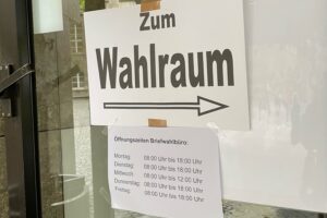 "Zum Wahlraum" (Briefwahlbüro Bochum)